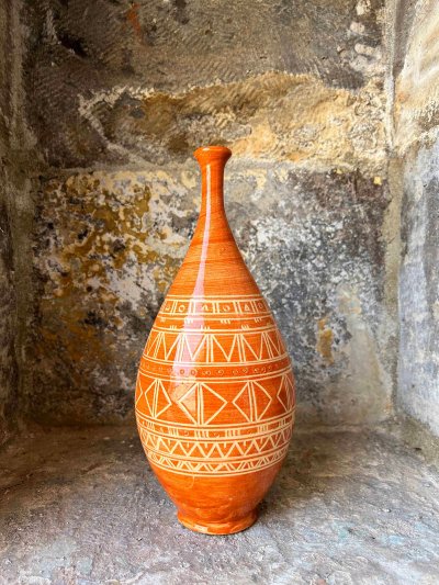 Kazıma Etnik Desenli Sırlı Turuncu Gözyaşı Şişesi